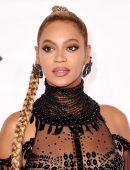 beyonce-knowles-at-tidal-x-1015-in-brooklyn-2
