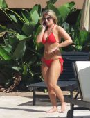 danielle-armstrong-bikini-3