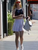 elle-fanning-in-skirt-956