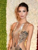 emily-ratajkowski-at-annabel-private-club-opening-15