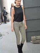 gigi-hadid-at-giambattista-valli-show-11