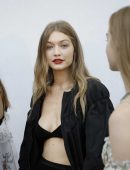 gigi-hadid-at-giambattista-valli-show-2