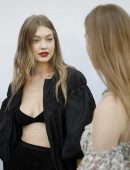 gigi-hadid-at-giambattista-valli-show-3