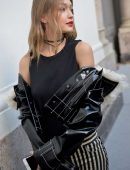 gigi-hadid-at-giambattista-valli-show-4