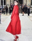 hailee-steinfeld-at-valentino-fashion-show-at-pfw-7