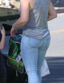 hilary-duff-710