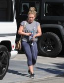 hilary-duff-leaving-the-gym-in-la-208