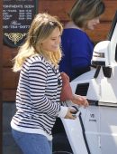 hilary-duff-out-for-breakfast-in-studio-city-6