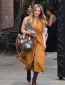 hilary-duff-outside-hair-salon-la-2