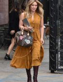 hilary-duff-outside-hair-salon-la-4
