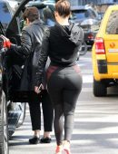 jennifer-lopez-booty-421