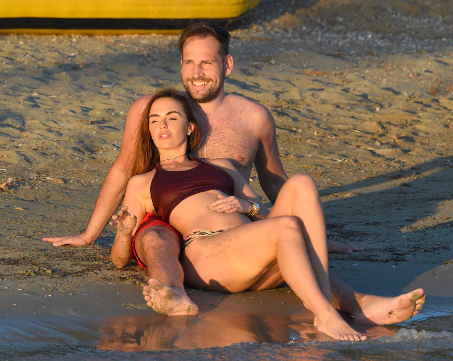 jennifer-metcalfe-bikini-candids-ibiza-321
