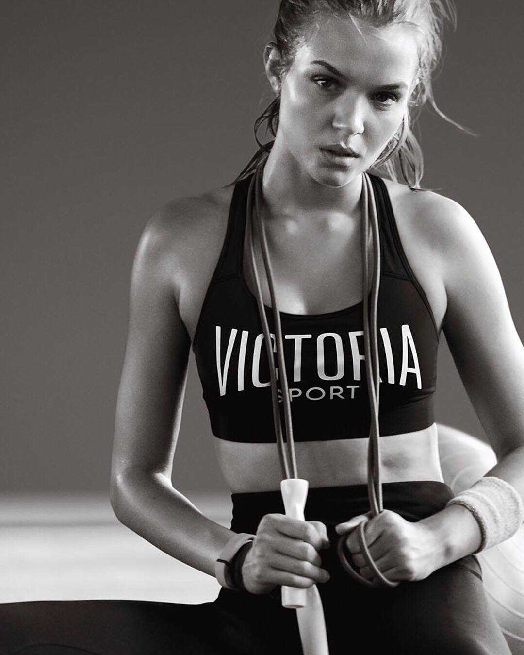 josephine-skriver-vsp-7