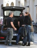 kelly-brook-out-and-about-in-paris-2