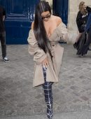 kim-kardashian-balenciaga-fashion-show-12
