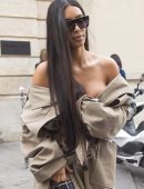 kim-kardashian-balenciaga-fashion-show-14