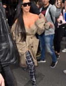 kim-kardashian-balenciaga-fashion-show-15