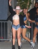 lady-gaga-at-silver-lake-872