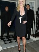 lara-stone-at-marks-private-members-club-in-london-8