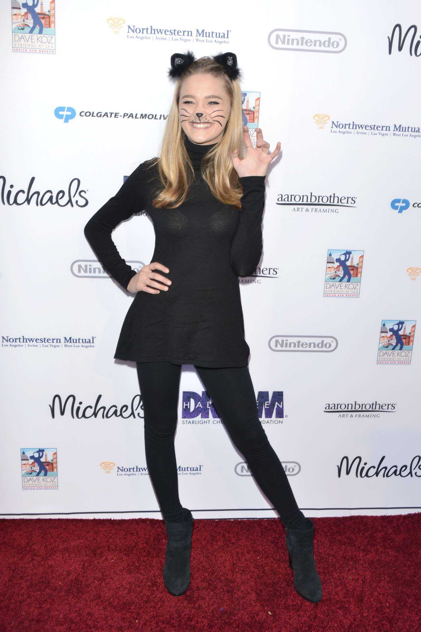 lizzy-greene-at-starlights-dream-halloween-party-5