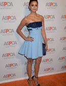 nina-dobrev-604