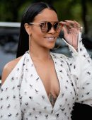 rihanna-at-christian-dior-show-pfw-4