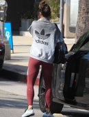 vanessa-hudgens-leaving-a-pilates-class-321