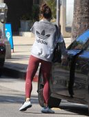 vanessa-hudgens-leaving-a-pilates-class-325