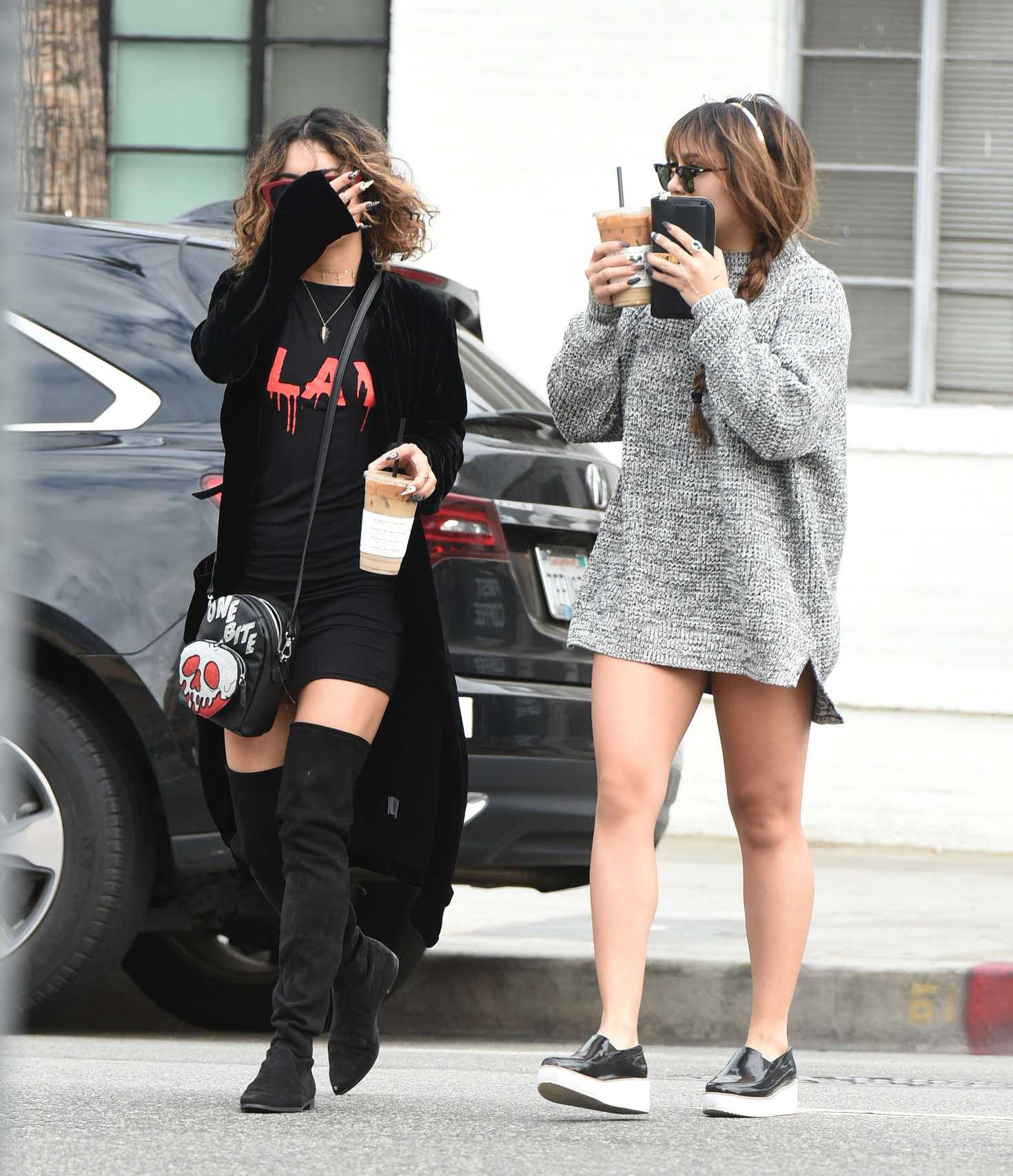 vanessa-hudgens-and-stella-hudgens-on-halloween-8