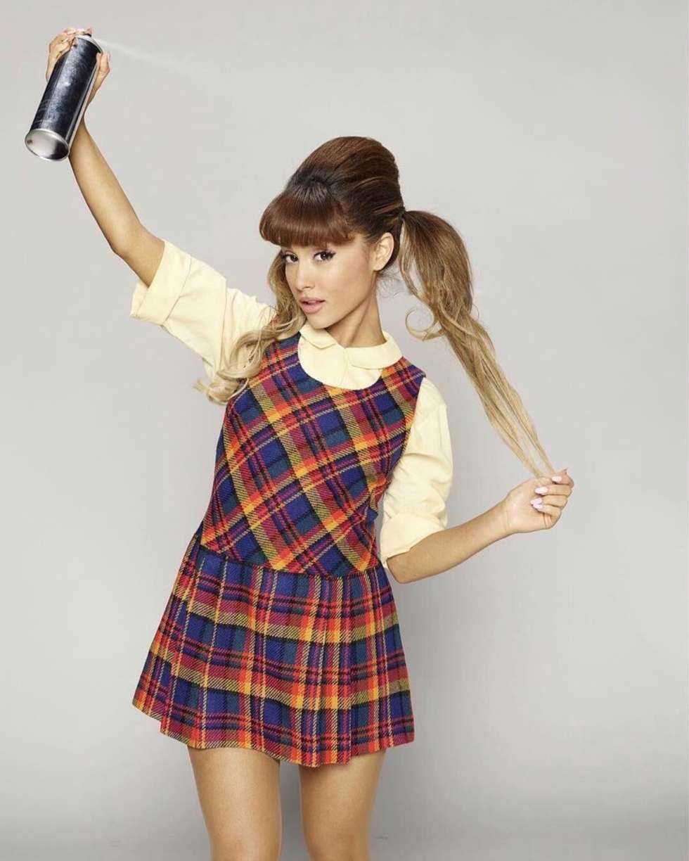 ariana-grande-at-nbc-hairyspray-live-2016-4
