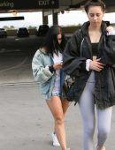 ariel-winter-at-the-coffee-bean-and-tea-leaf-11
