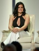 ariel-winter-at-the-glamour-women-of-the-year-2016-8