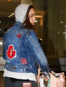 bailee-madison-in-jeans-at-pearson-international-airport-12