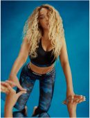 beyonce-knowles-ivy-park-autumn-winter-2016-2017-7