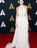 hailee-steinfeld-at-the-governors-awards-2016-in-hollywood-5
