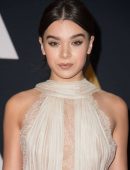 hailee-steinfeld-at-the-governors-awards-2016-in-hollywood-8