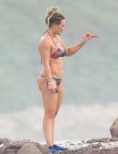 hilary-duff-in-bikini-11