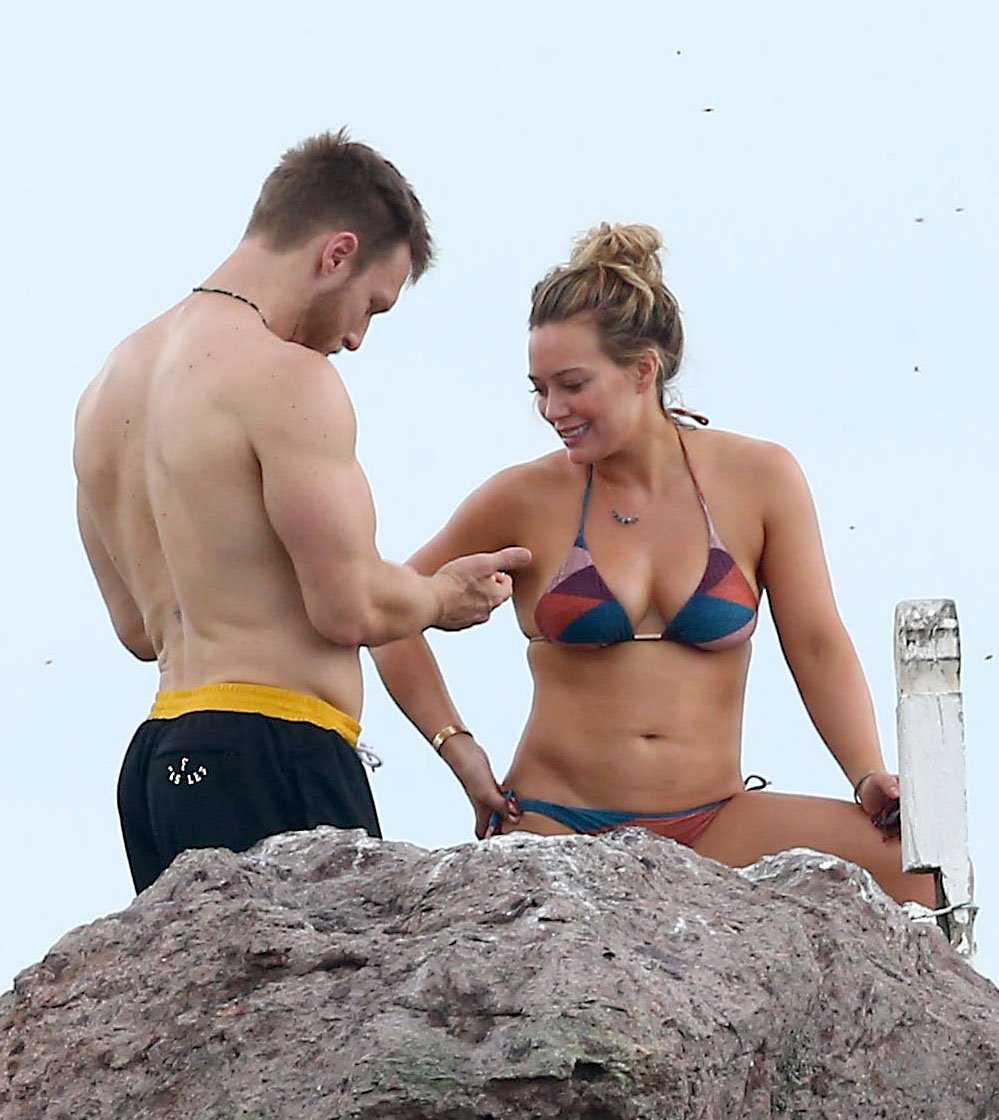 hilary-duff-in-bikini-15