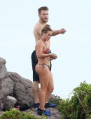 hilary-duff-in-bikini-2