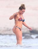 hilary-duff-in-bikini-6