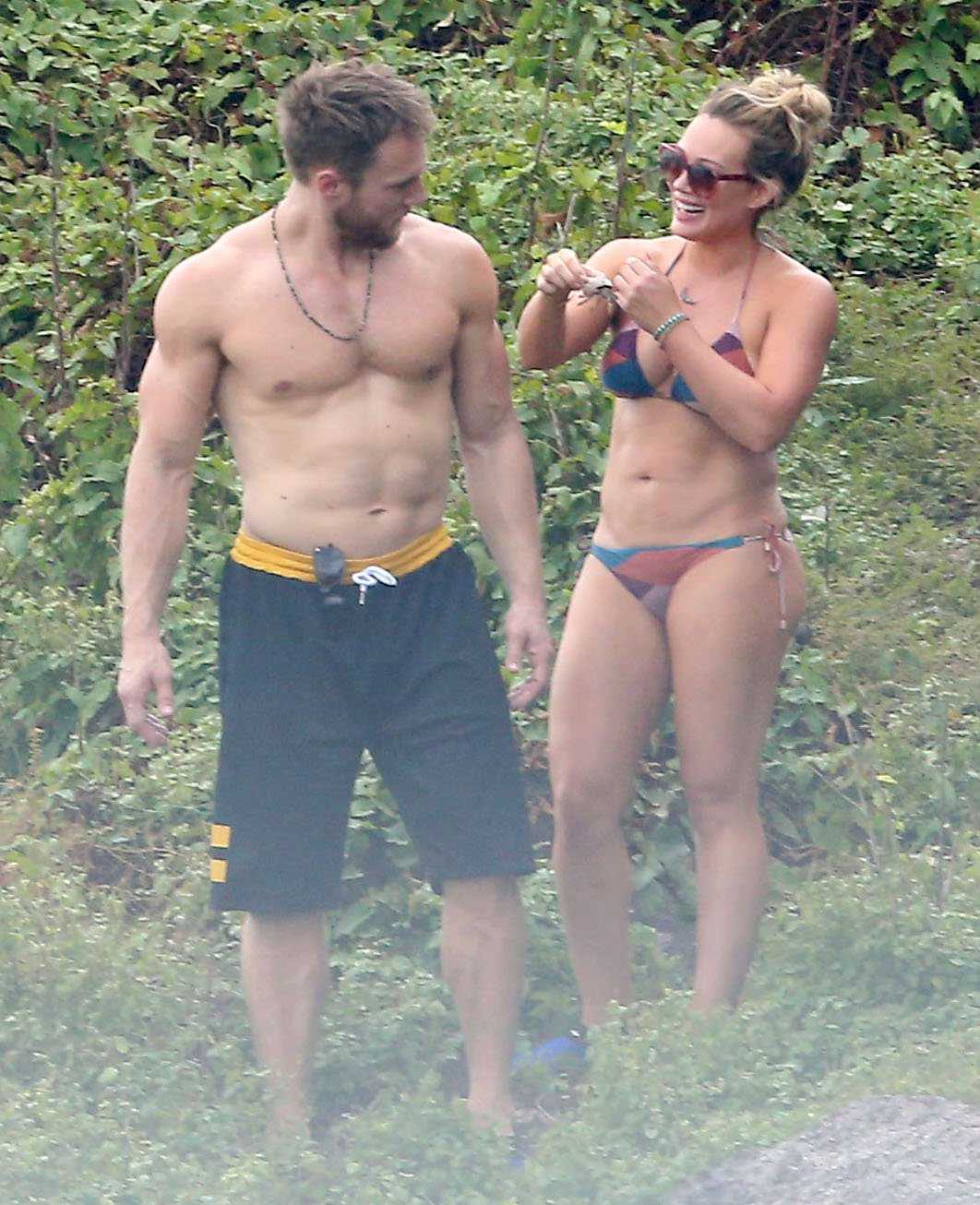 hilary-duff-in-bikini-8