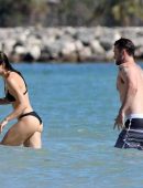 jessica-biel-in-bikini-at-a-caribbean-beach-12