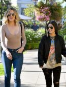 khloe-kardashian-and-kourtney-kardashian-1