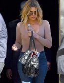 khloe-kardashian-and-kourtney-kardashian-3