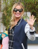 laura-whitmore-outside-itv-studios-in-london-7