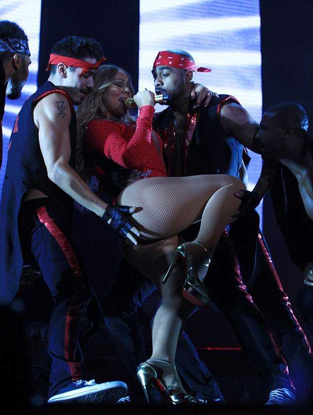 mariah-carey-sweet-sweet-fantasy-tour-16