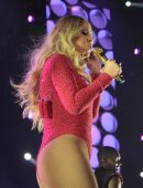 mariah-carey-sweet-sweet-fantasy-tour-8
