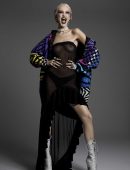 Bella-Hadid-in-Paper-Magazine-Photoshoot-Winter-2016-6