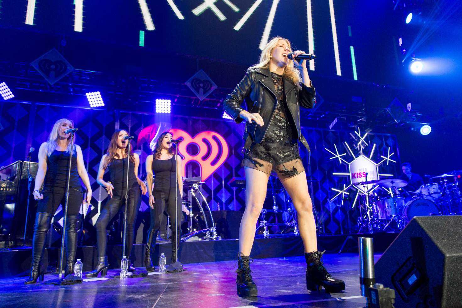 Ellie-Goulding-Performing-at-103