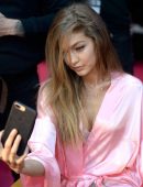 gigi-hadid-at-2016-victorias-secret-fashion-show-in-paris-7